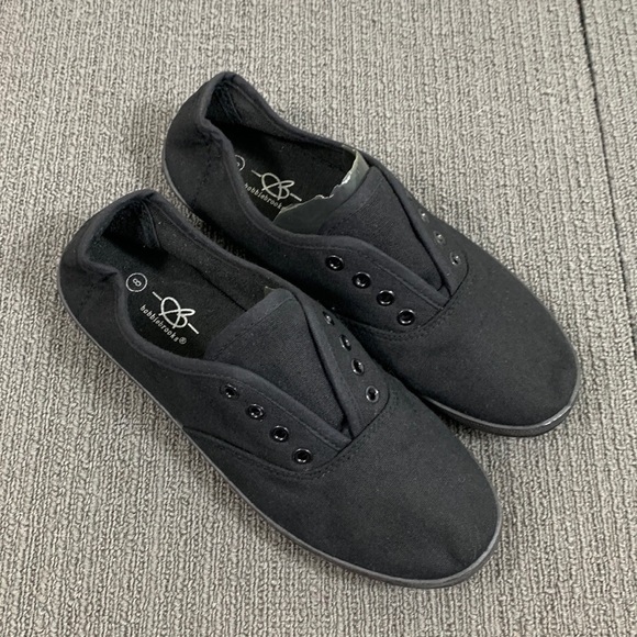 Bobbie Brooks Laceless Sneakers Womens Size 8 Black Canvas Slip on Casual Shoes - Picture 1 of 13